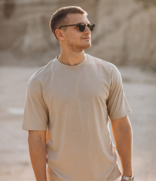 cream tshirt