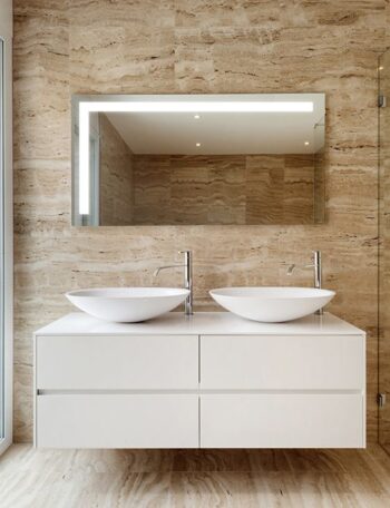 ✨ LuxeGlow 30x42" LED Mirror – Illuminated Elegance for Modern Spaces ✨