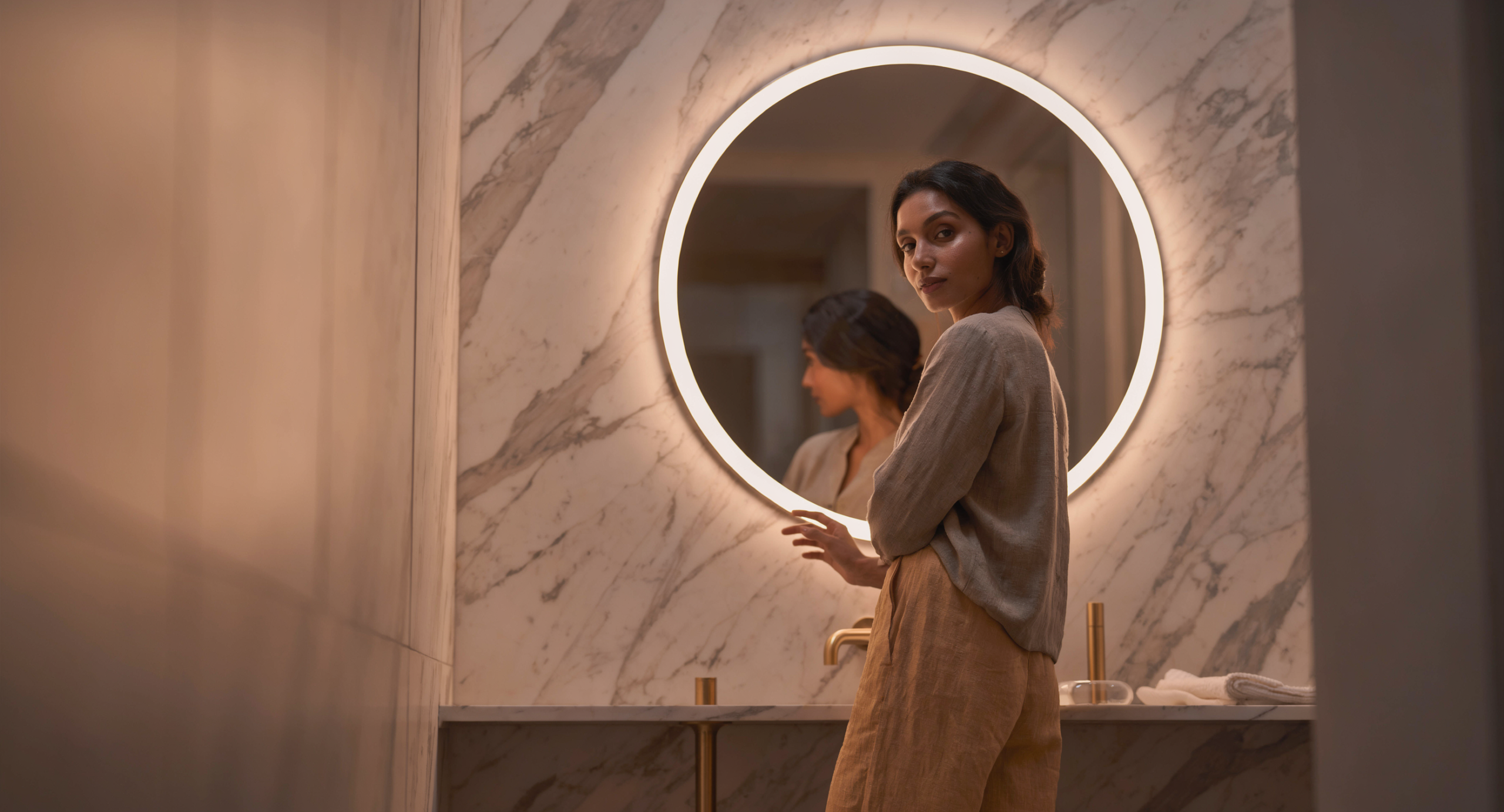 led mirror lifestyle